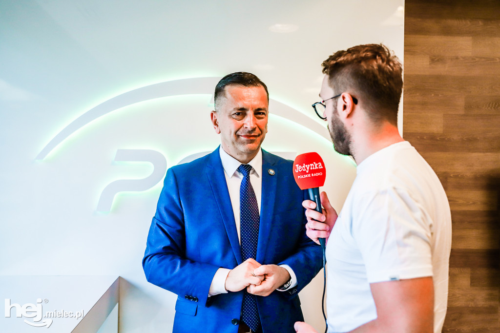 PGE sponsorem FKS Stal na kolejne trzy lata. Konferencja prasowa na PGE Narodowym