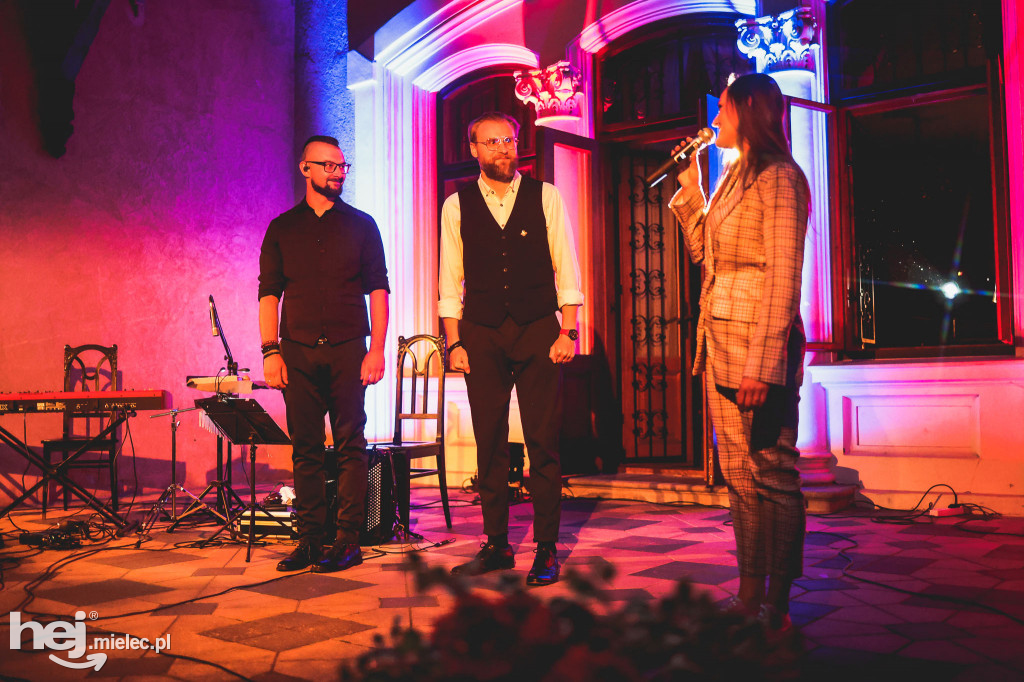 Plenerowe kino z muzyką na żywo