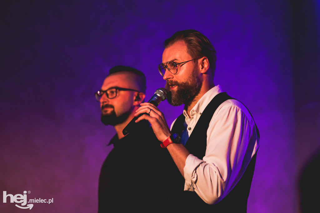 Plenerowe kino z muzyką na żywo