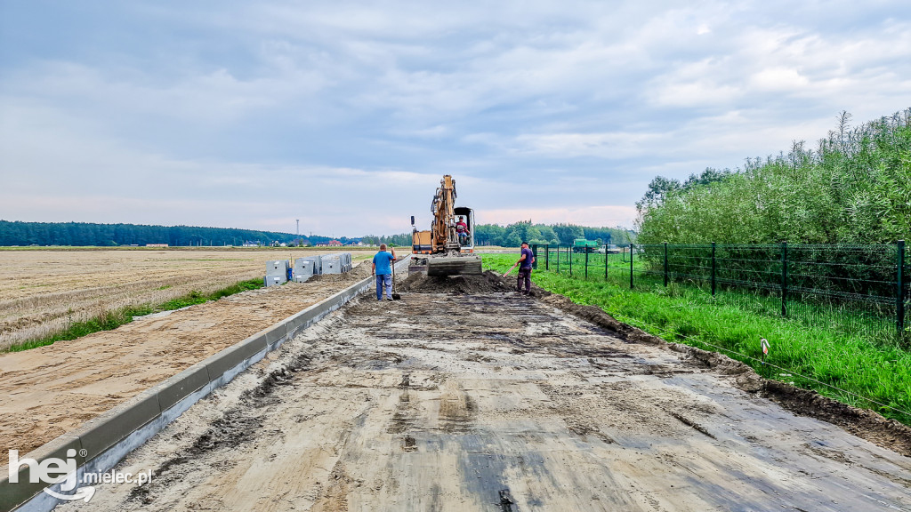 Padew buduje nowe drogi i osiedla