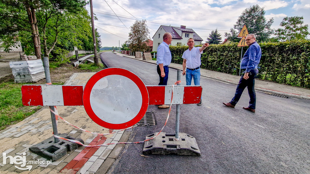 Padew buduje nowe drogi i osiedla