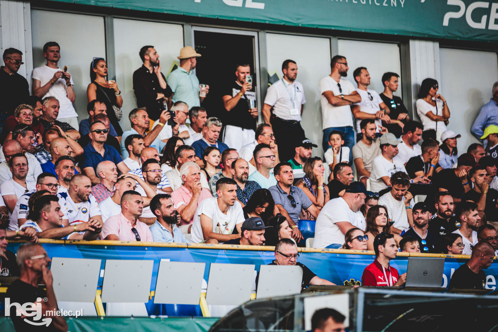 PGE FKS Stal Mielec - Cracovia [KIBICE]