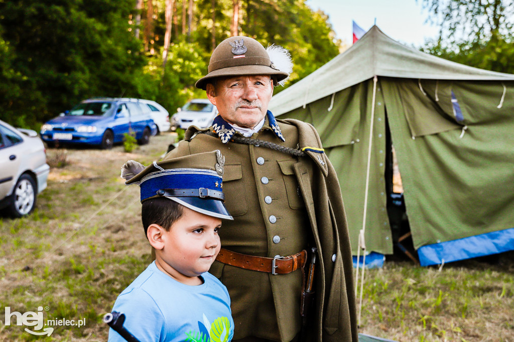 Konna kaskaderka i tłumy w Parku Blizna