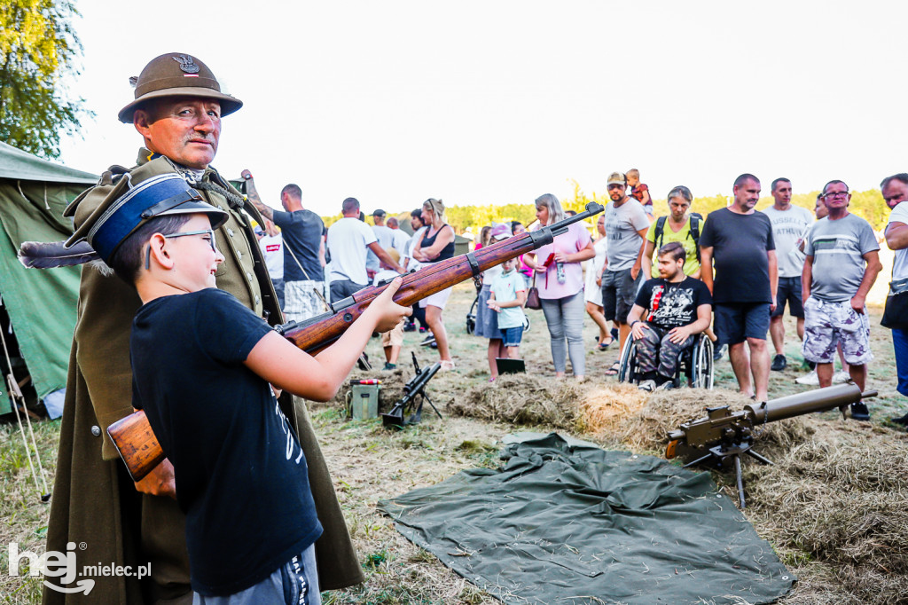 Konna kaskaderka i tłumy w Parku Blizna