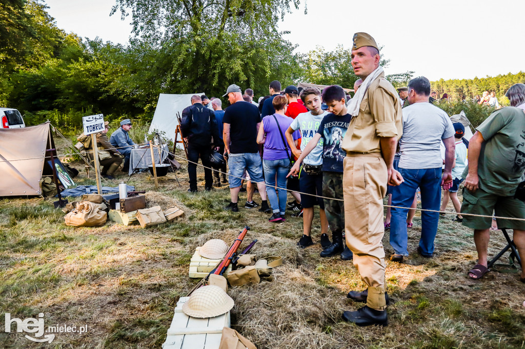 Konna kaskaderka i tłumy w Parku Blizna