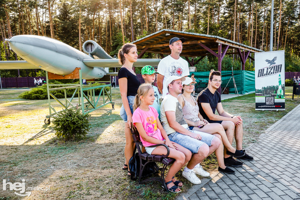 Konna kaskaderka i tłumy w Parku Blizna