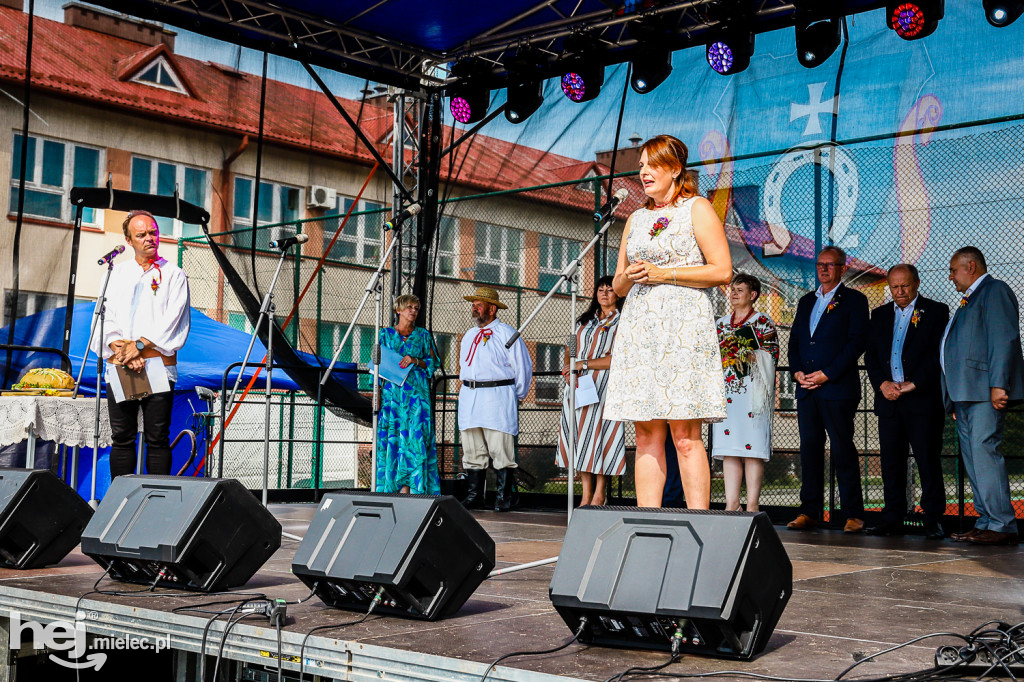 Dożynki gminne w Przecławiu