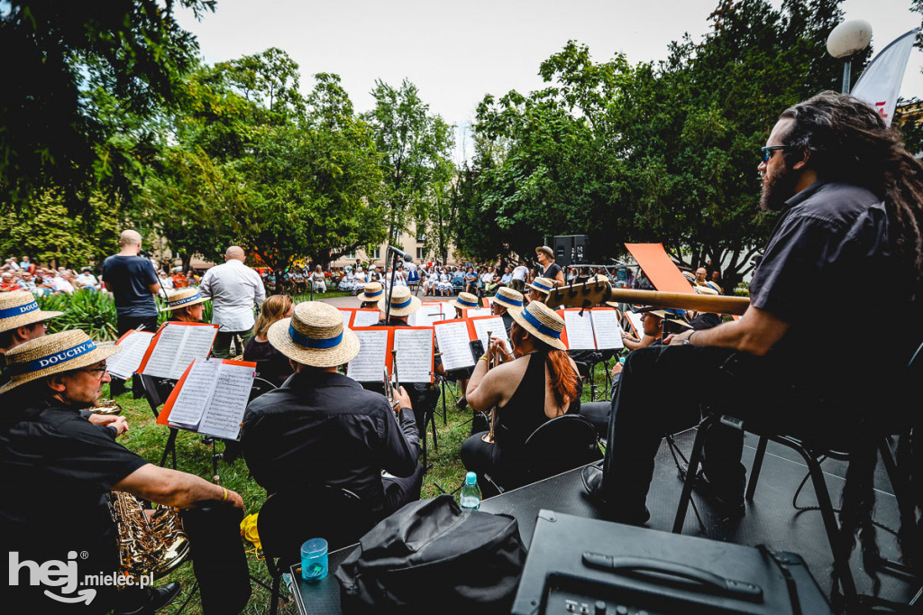 Międzynarodowy koncert w Parku Lachmana
