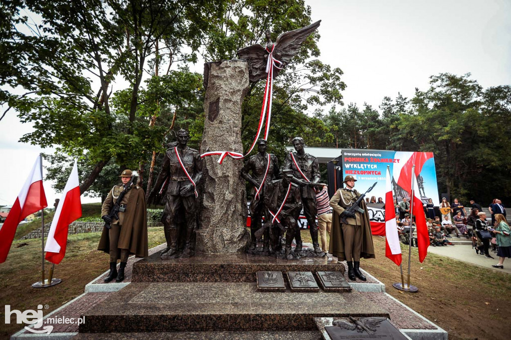 Odsłonięcie Pomnika Żołnierzy Wyklętych