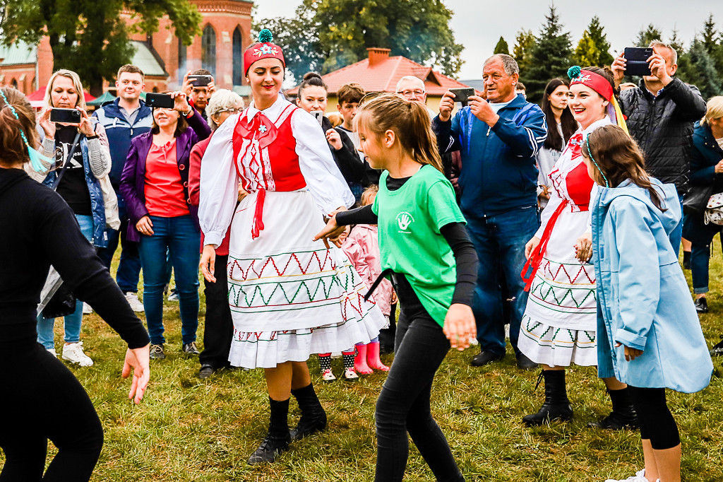 Rodzinny Festyn Dziękczynny w Chorzelowie