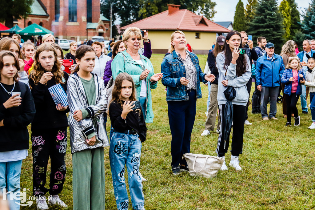 Rodzinny Festyn Dziękczynny w Chorzelowie