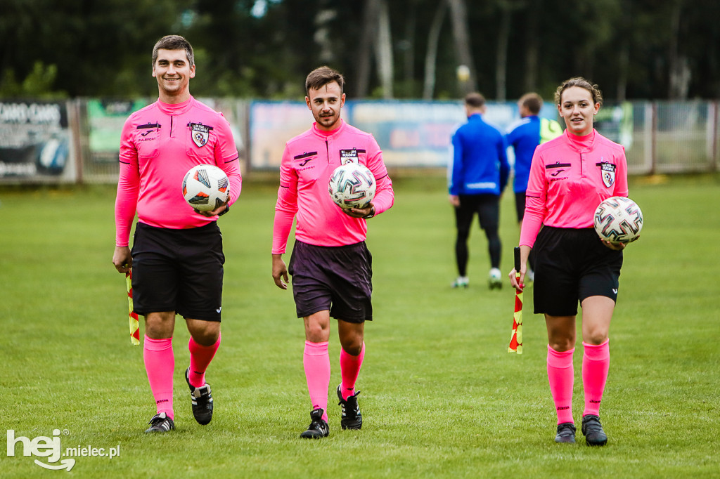 Czarni Trześń - Victoria Czermin