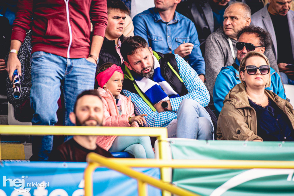 KIBICE na meczu FKS Stal - Widzew Łódź