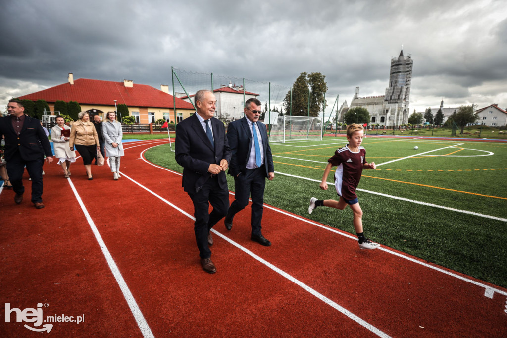 Boiska sportowe w Tuszowie Narodowym gotowe