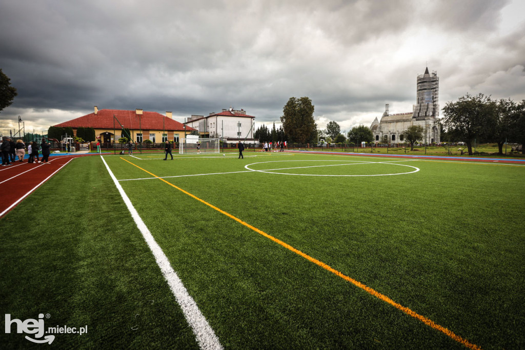 Boiska sportowe w Tuszowie Narodowym gotowe