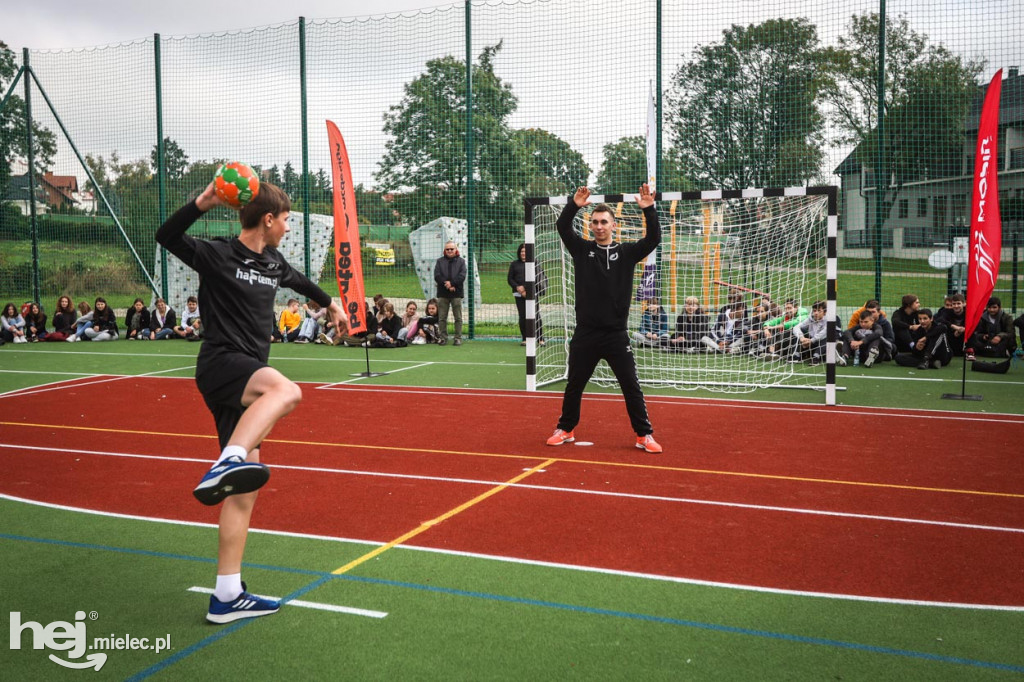 Otwarcie boiska sportowego na Bulwarach