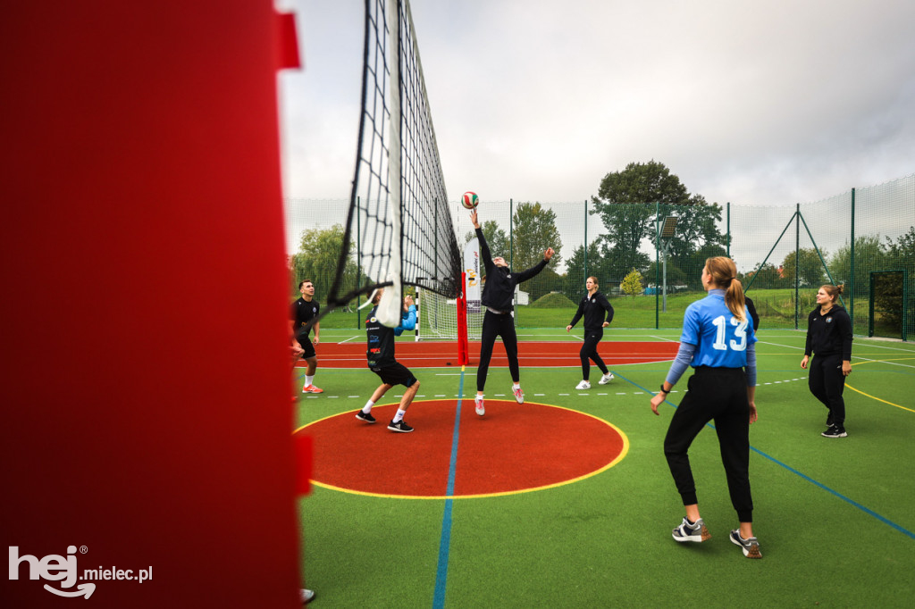 Otwarcie boiska sportowego na Bulwarach