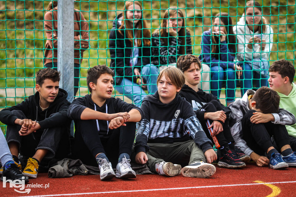 Otwarcie boiska sportowego na Bulwarach