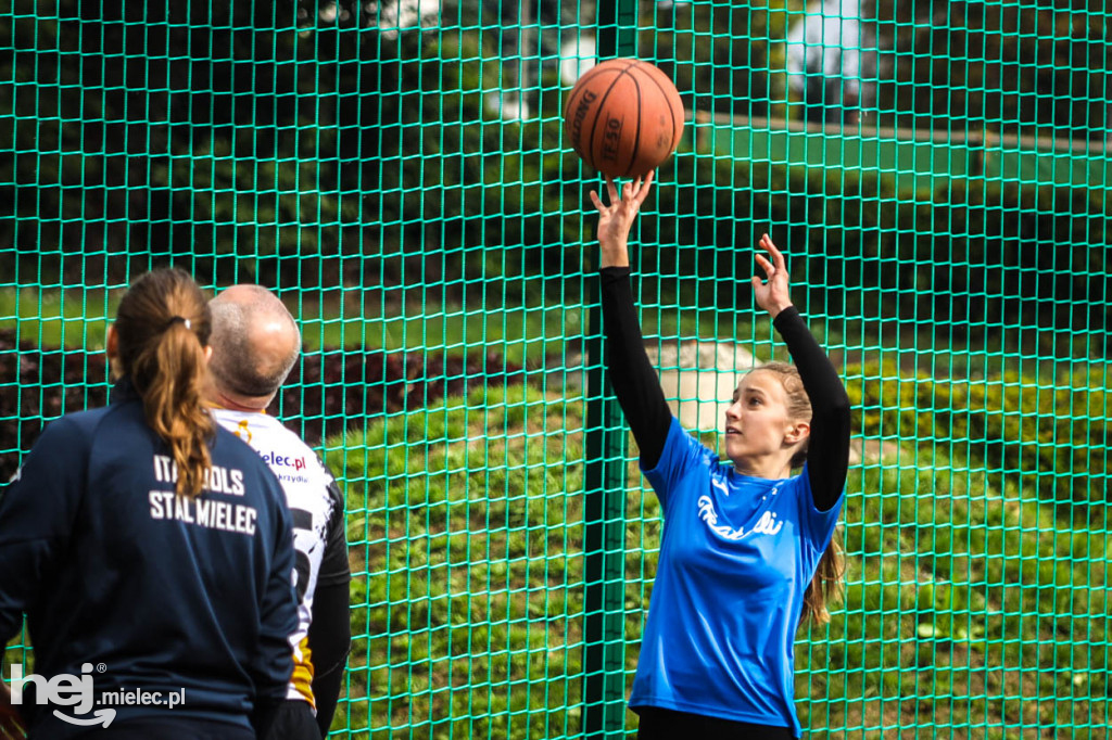 Otwarcie boiska sportowego na Bulwarach