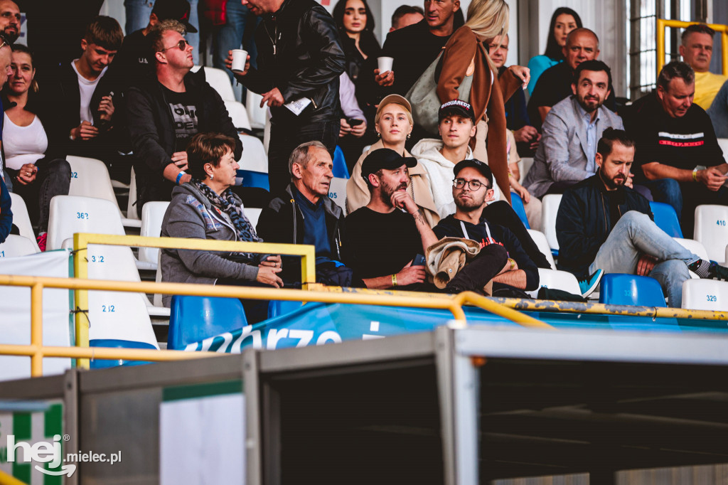 PGE FKS Stal Mielec - Piast Gliwice [KIBICE]