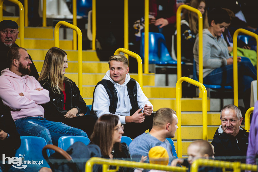PGE FKS Stal Mielec - Piast Gliwice [KIBICE]