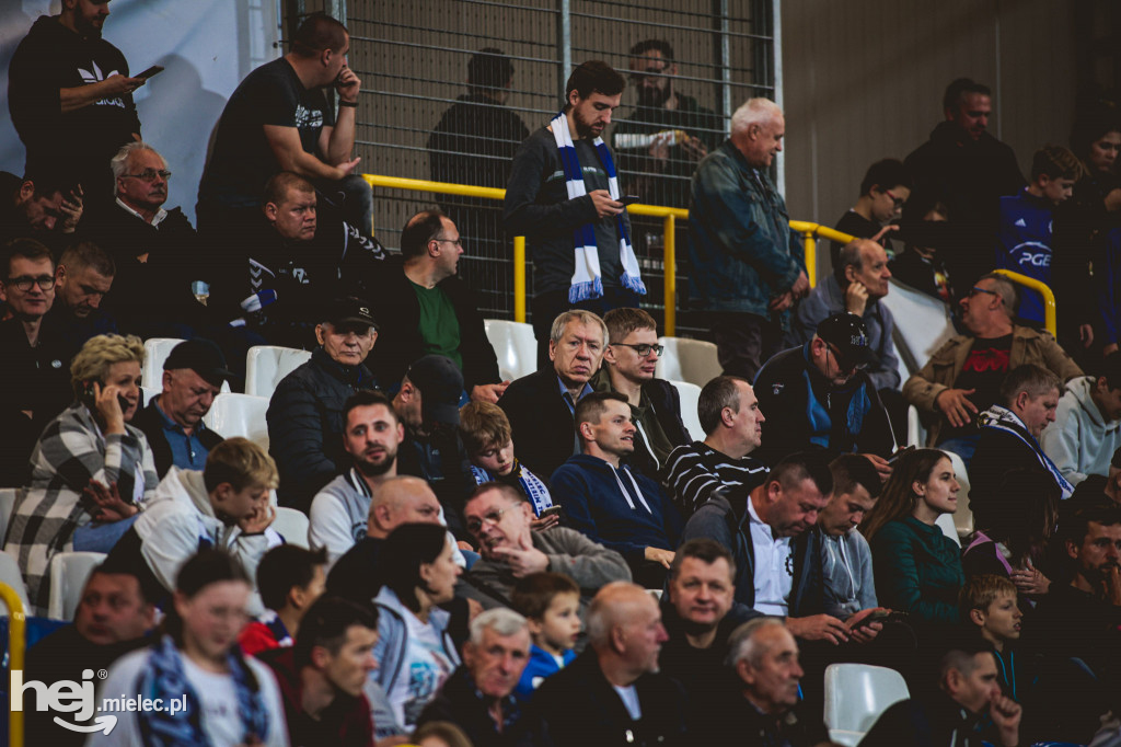 PGE FKS Stal Mielec - Piast Gliwice [KIBICE]