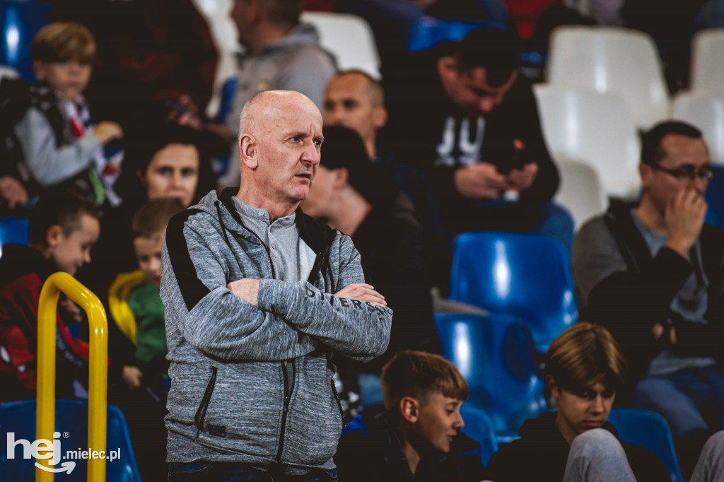 PGE FKS Stal Mielec - Piast Gliwice [KIBICE]