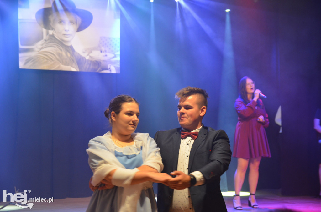 Koncert „Zakwitły Jabłonie”