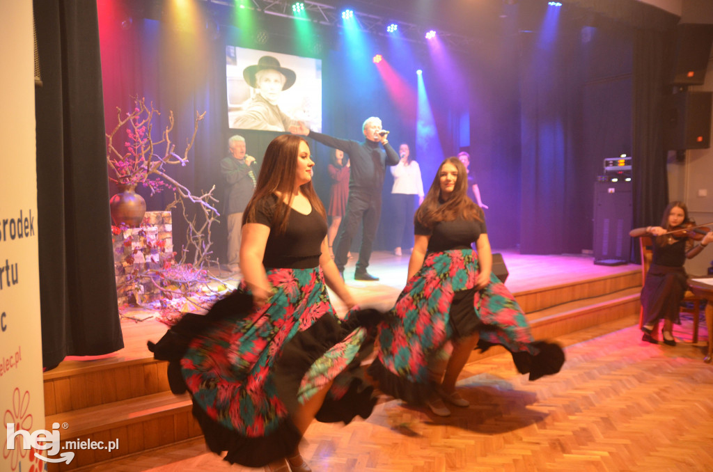 Koncert „Zakwitły Jabłonie”