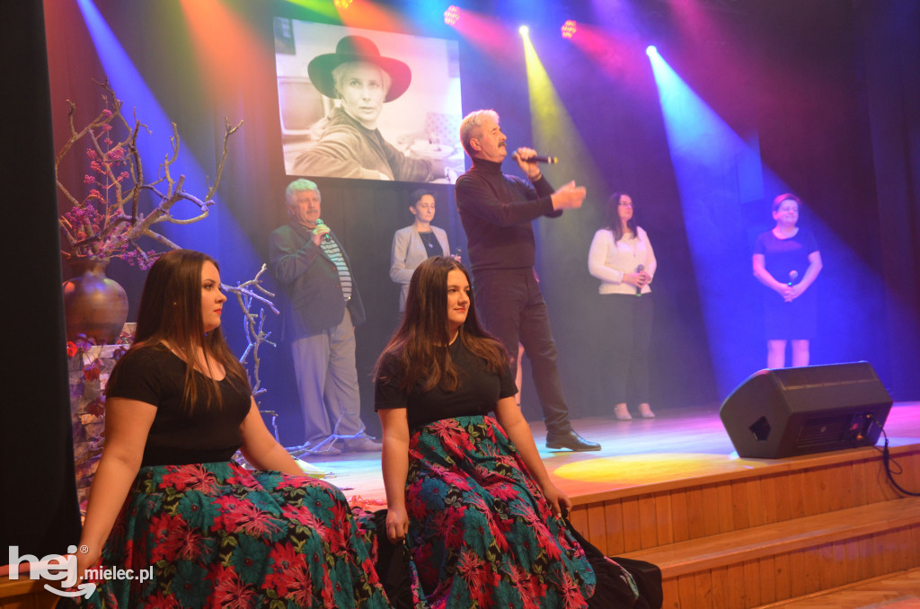 Koncert „Zakwitły Jabłonie”