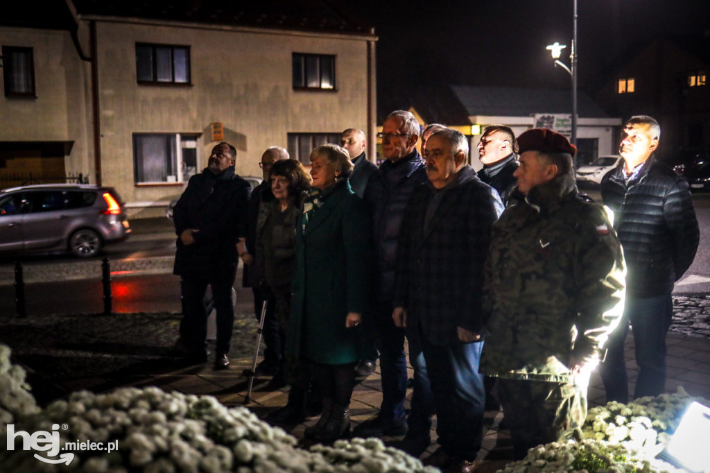 Spotkanie obywatelskie przy Pomniku Wolności