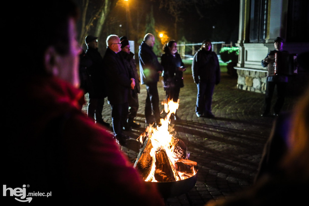 Śpiewanki Patriotyczne przy Warcie Niepodległości