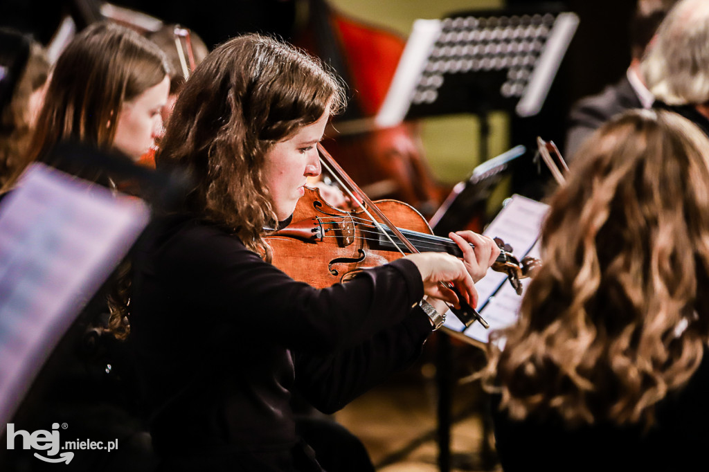 Niepodległościowy koncert Mieleckiej Orkiestry Symfonicznej