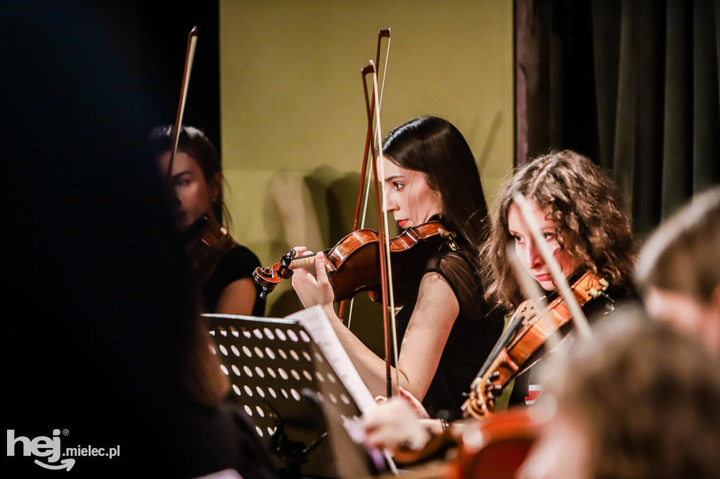 Niepodległościowy koncert Mieleckiej Orkiestry Symfonicznej