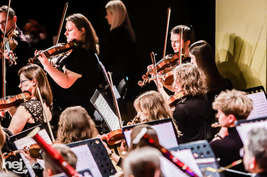 Niepodległościowy koncert Mieleckiej Orkiestry Symfonicznej