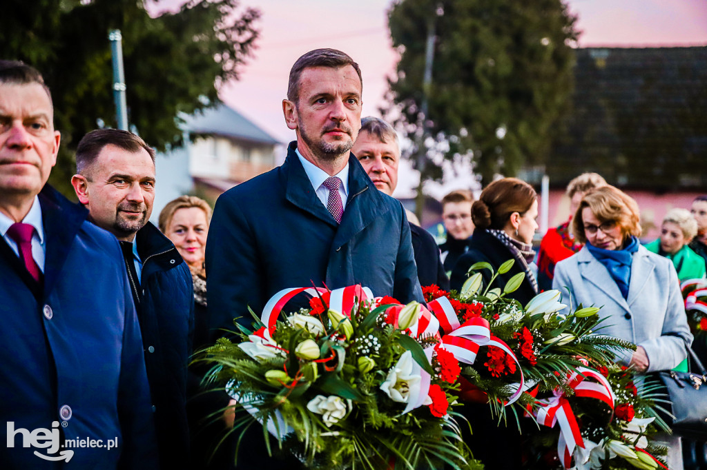 Świętowali niepodległość w miejscu urodzenia Łukasiewicza