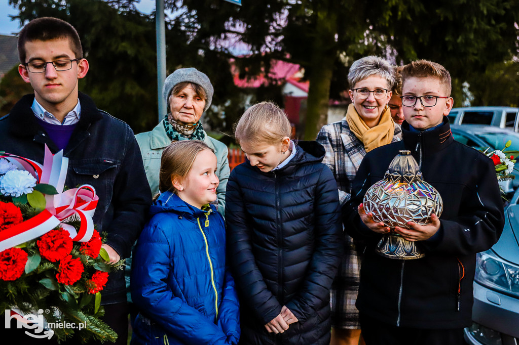 Świętowali niepodległość w miejscu urodzenia Łukasiewicza