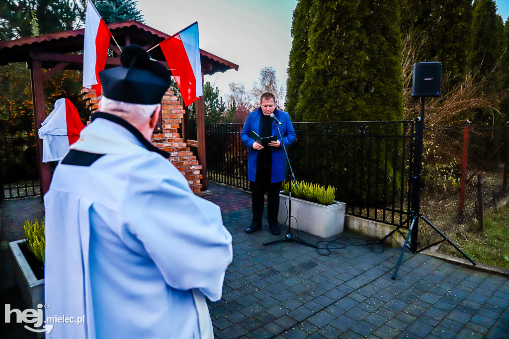 Świętowali niepodległość w miejscu urodzenia Łukasiewicza
