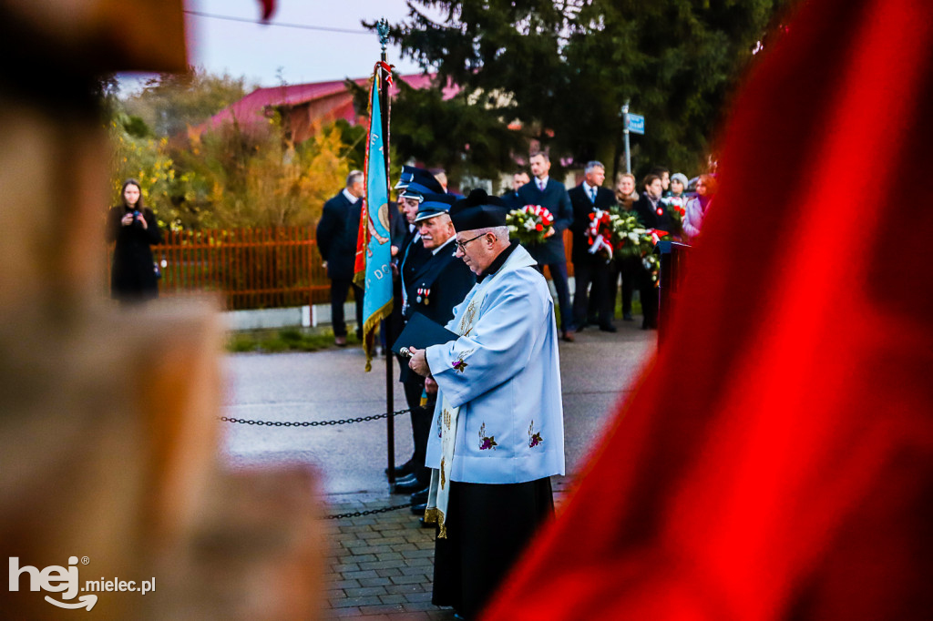 Świętowali niepodległość w miejscu urodzenia Łukasiewicza
