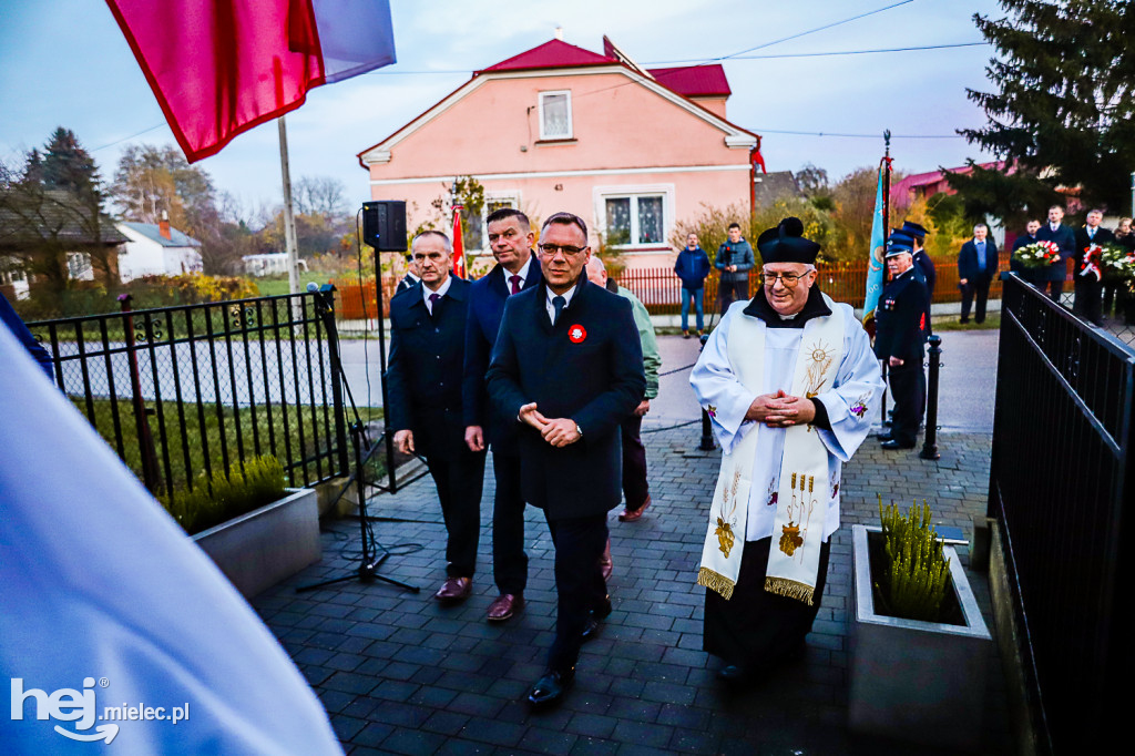 Świętowali niepodległość w miejscu urodzenia Łukasiewicza