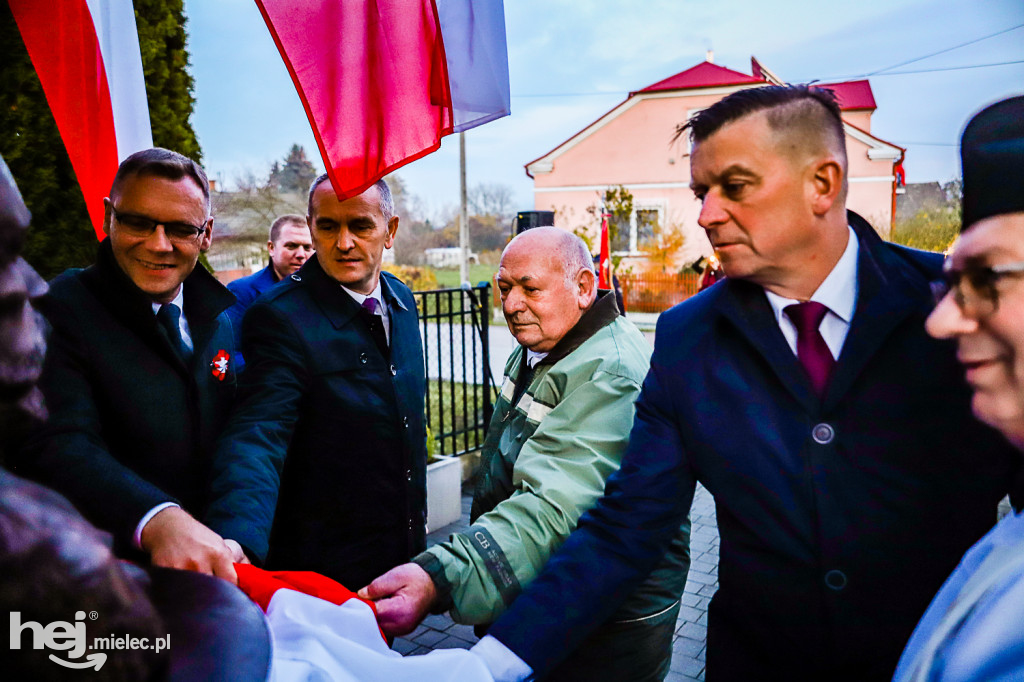 Świętowali niepodległość w miejscu urodzenia Łukasiewicza