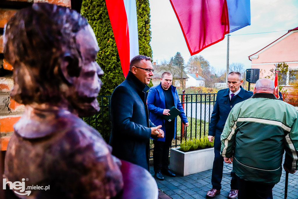 Świętowali niepodległość w miejscu urodzenia Łukasiewicza