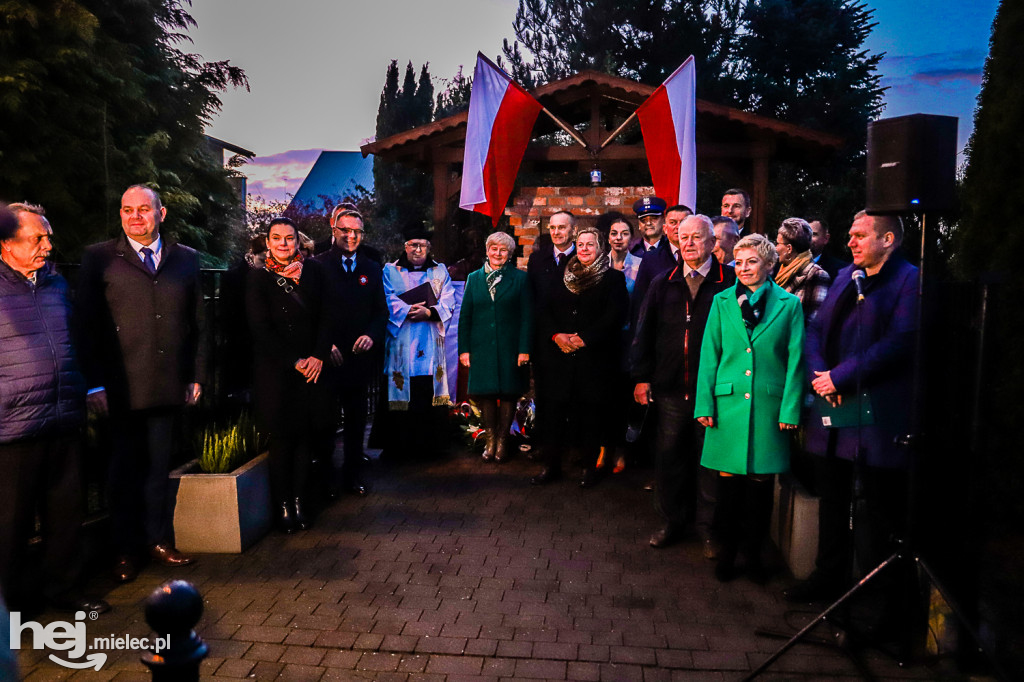 Świętowali niepodległość w miejscu urodzenia Łukasiewicza