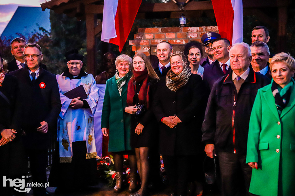 Świętowali niepodległość w miejscu urodzenia Łukasiewicza