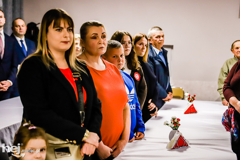 Świętowali niepodległość w miejscu urodzenia Łukasiewicza