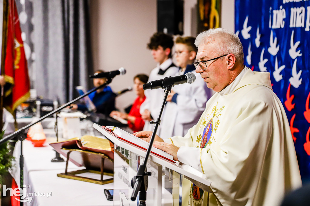Świętowali niepodległość w miejscu urodzenia Łukasiewicza