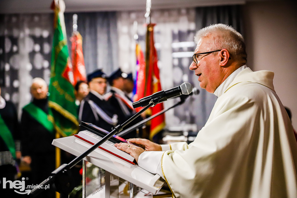 Świętowali niepodległość w miejscu urodzenia Łukasiewicza