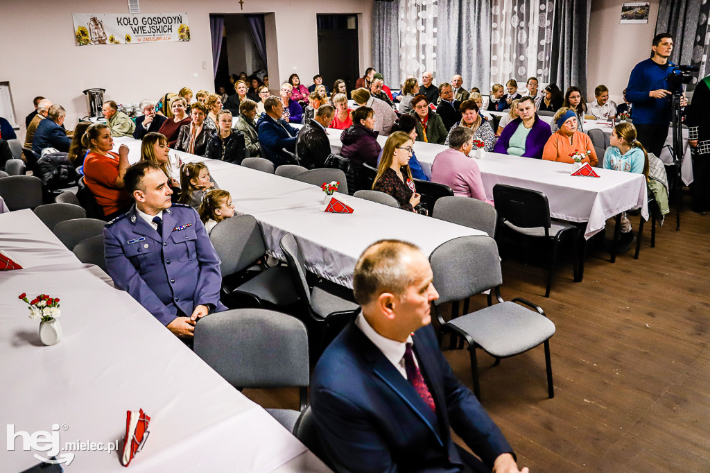 Świętowali niepodległość w miejscu urodzenia Łukasiewicza