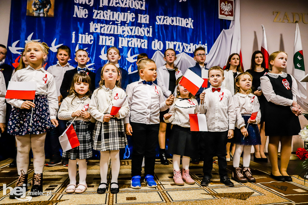 Świętowali niepodległość w miejscu urodzenia Łukasiewicza