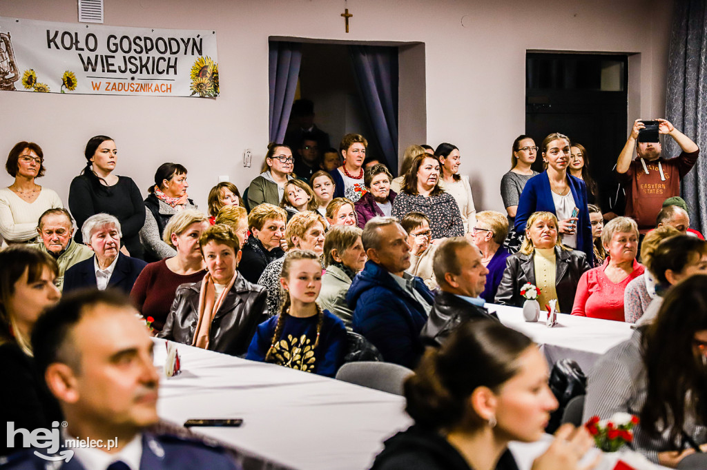Świętowali niepodległość w miejscu urodzenia Łukasiewicza